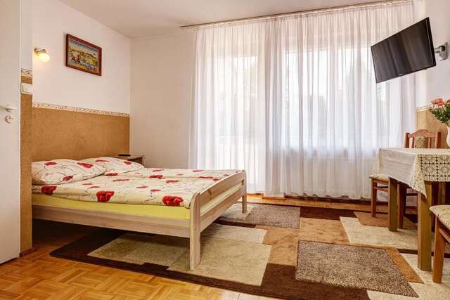 Отели типа «постель и завтрак» Andrzejówka Ястшембя-Гура-8